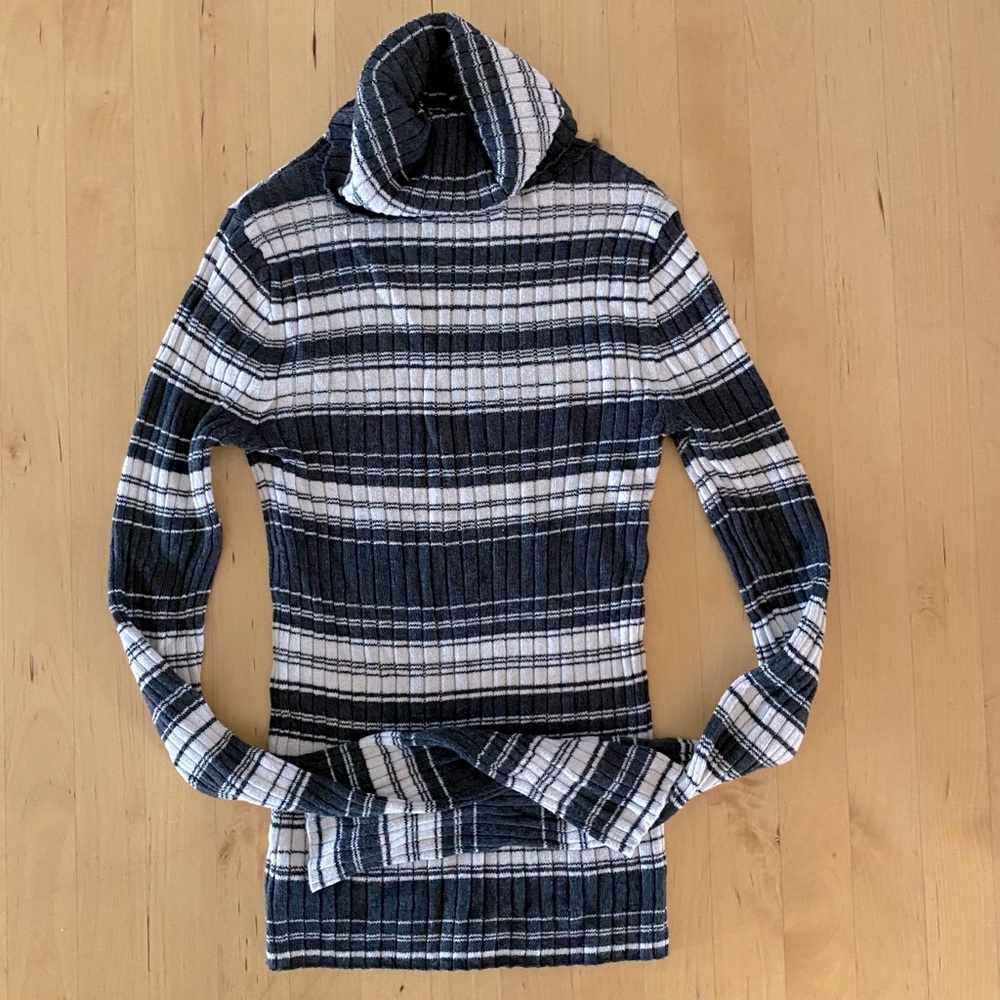American Eagle Turtleneck Sweater *XS